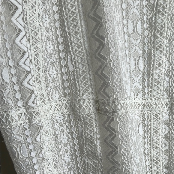 Zara Woman’s White Lace Top with Zipper - Picture 3 of 6